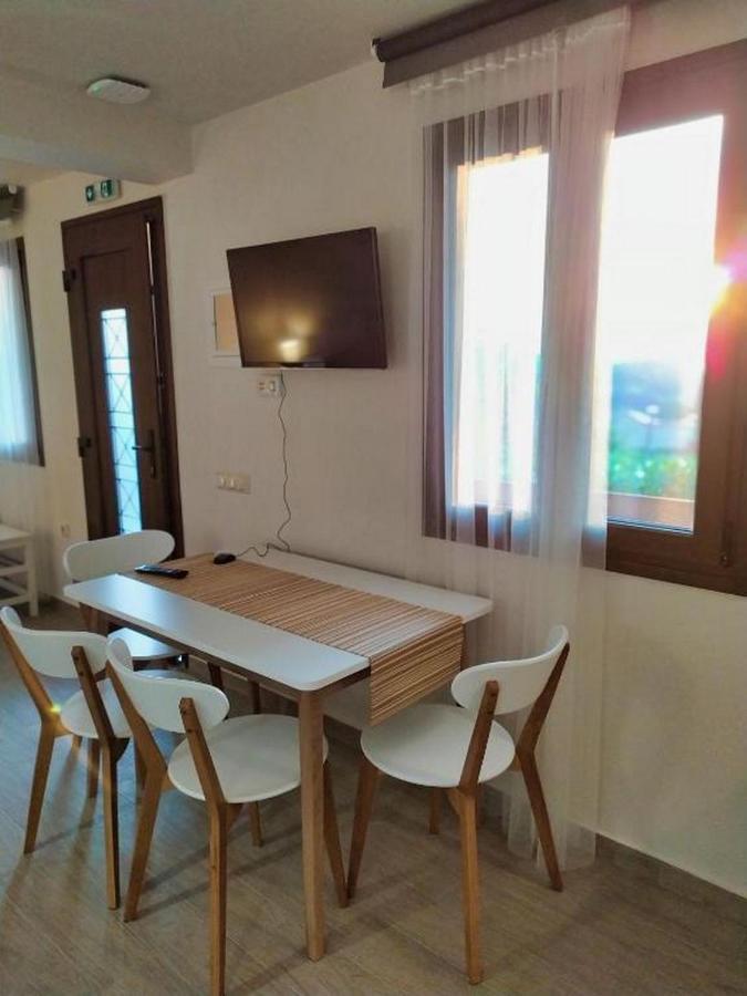 Guesthouse Kastelia Kalampáka Luaran gambar