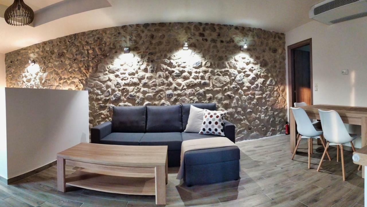 Guesthouse Kastelia Kalampáka Luaran gambar